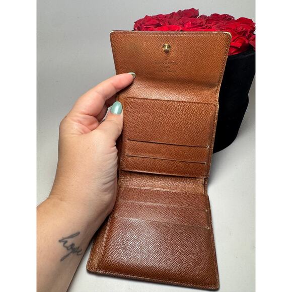 Louis Vuitton Monogram Elise Wallet Luxury Wallet - Picture 3 of 11